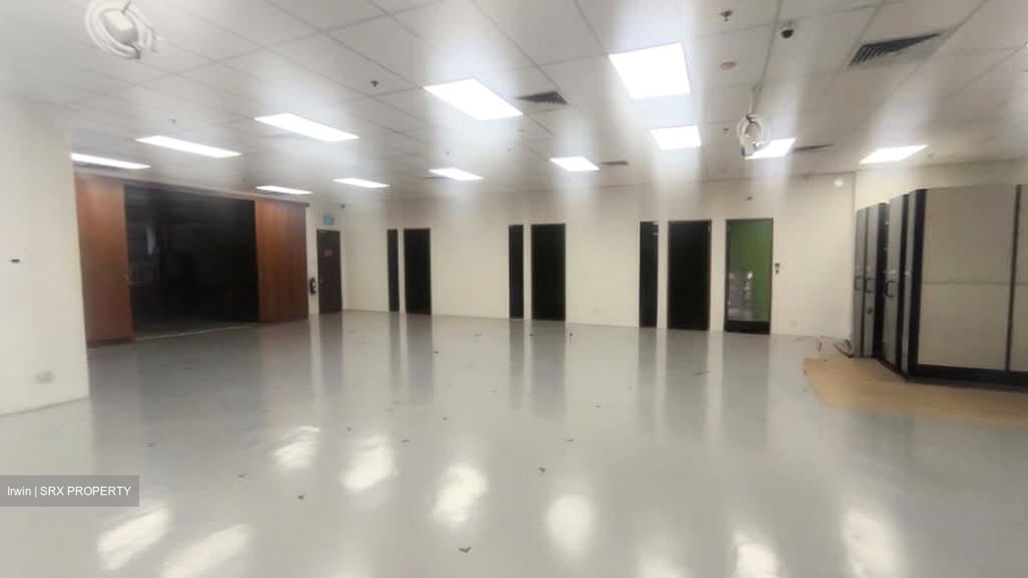 Toh Guan Road (D22), Warehouse #576601341